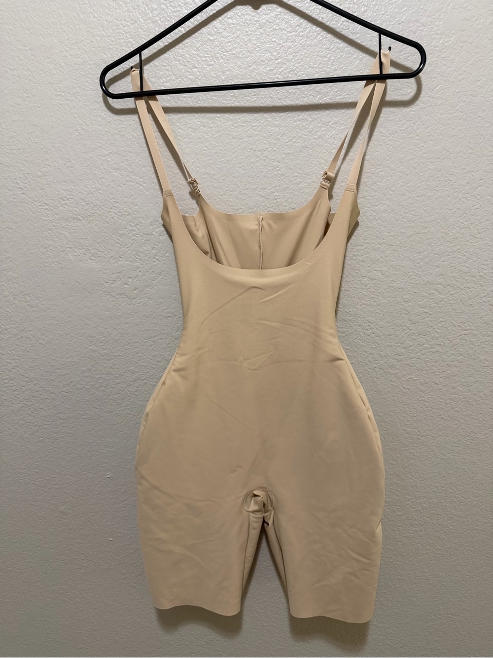 SKIMS Butt Enhancing Open Bust Shapewear Bodysuit Nude Small TikTok Viral